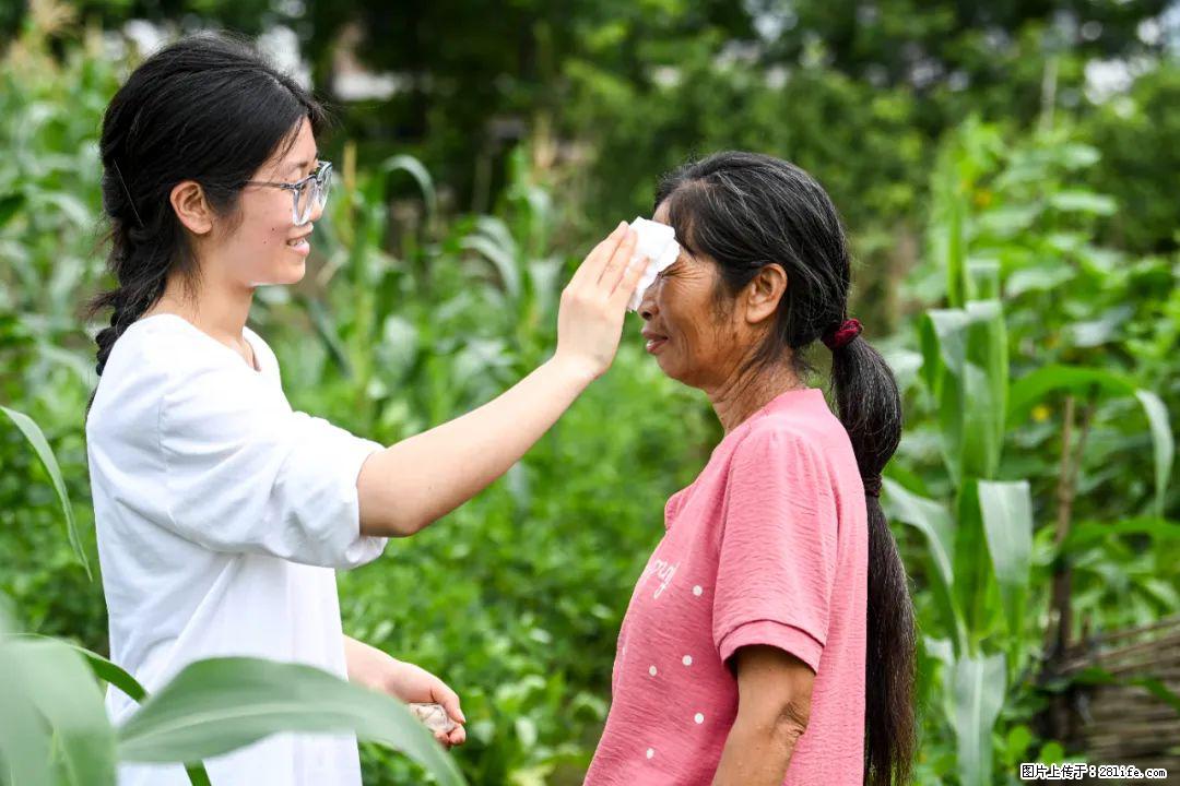 全网追的“扁担女孩”，找了一份暑假工，时薪12元 - 凉山生活资讯 - 凉山28生活网 liangshan.28life.com